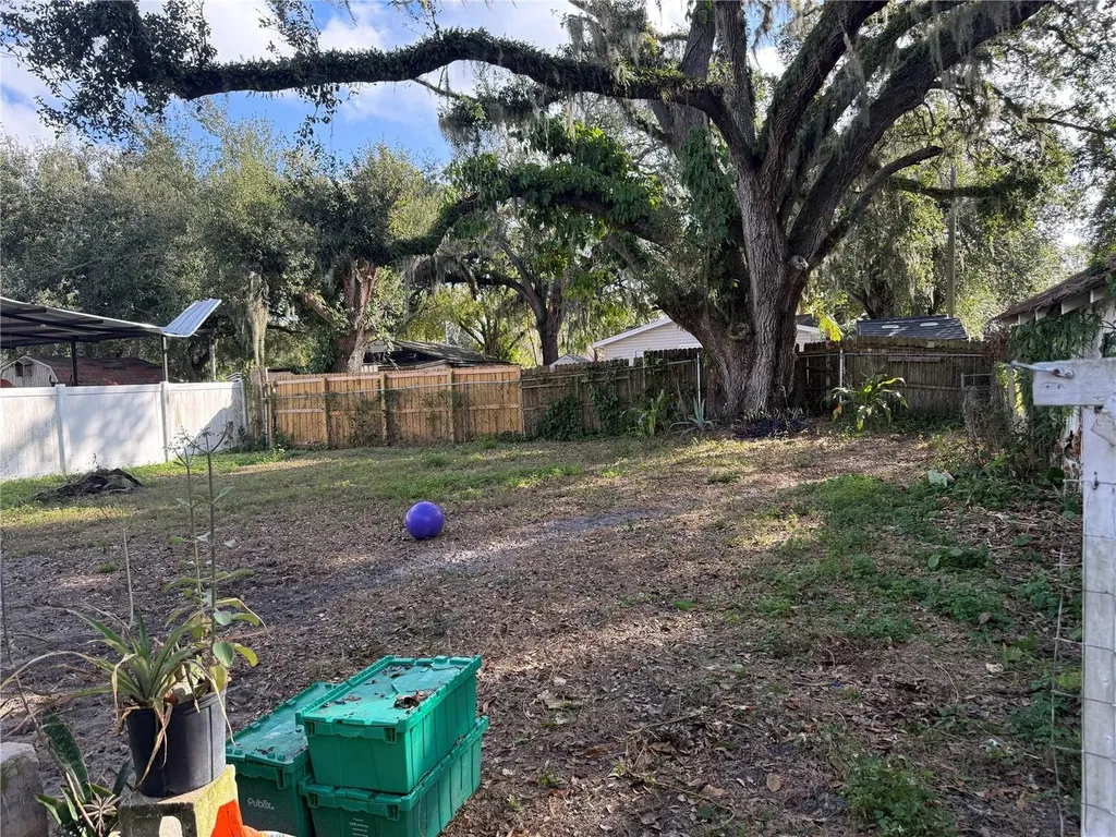 2703 Moody Avenue Plant City FL 33563