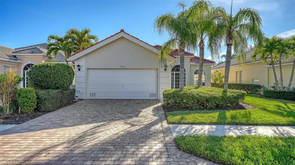 7681 Uliva Way Sarasota FL 34238