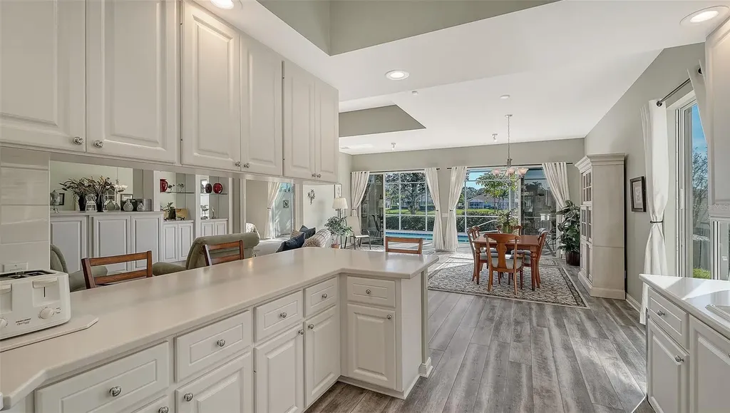 7681 Uliva Way Sarasota FL 34238