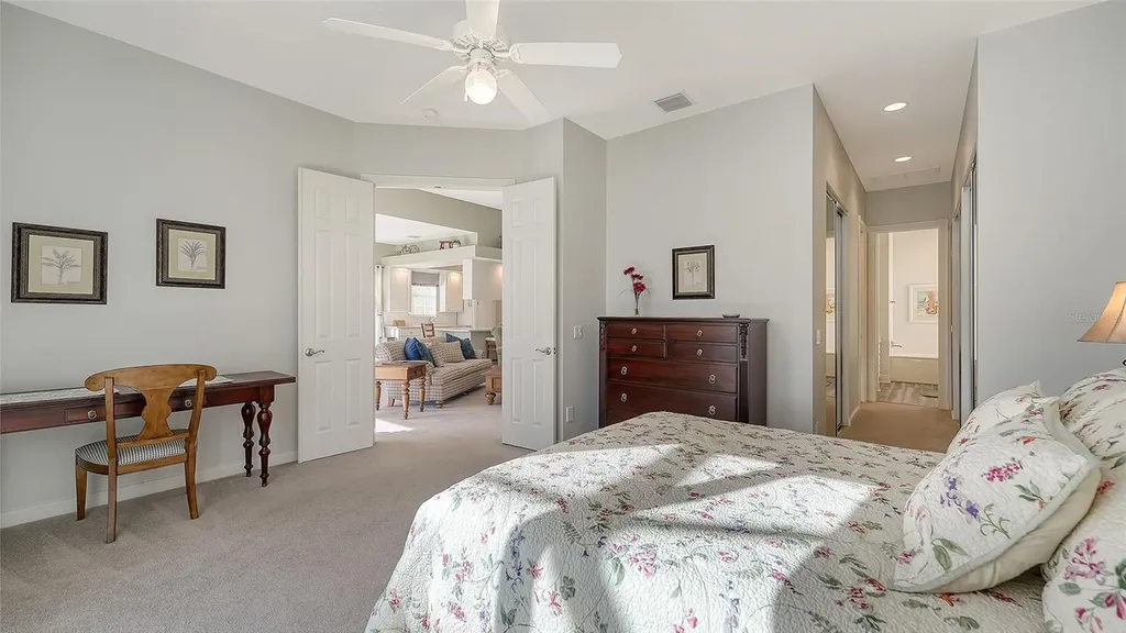 7681 Uliva Way Sarasota FL 34238