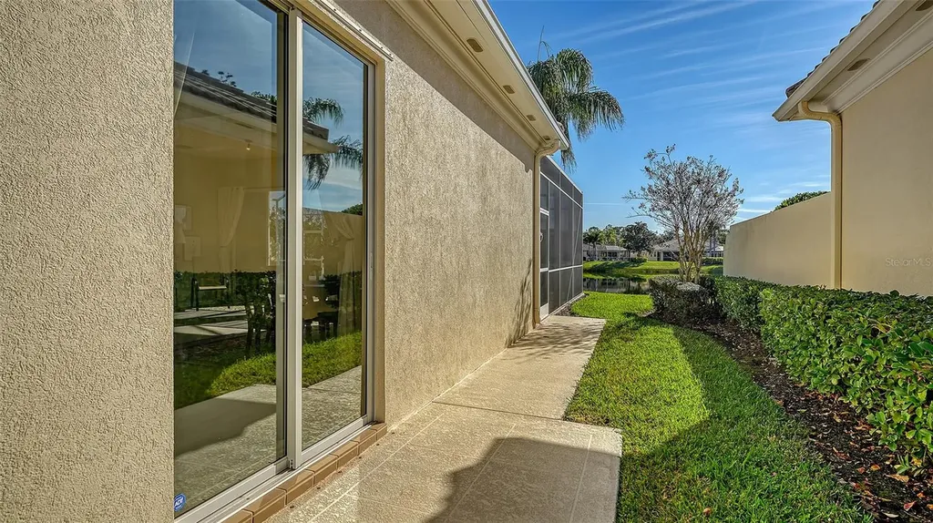 7681 Uliva Way Sarasota FL 34238