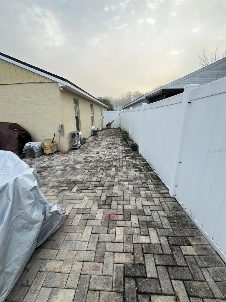 916 Ponderosa Pine Court Orlando FL 32825