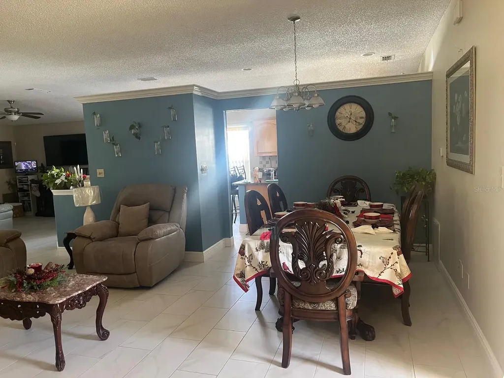916 Ponderosa Pine Court Orlando FL 32825