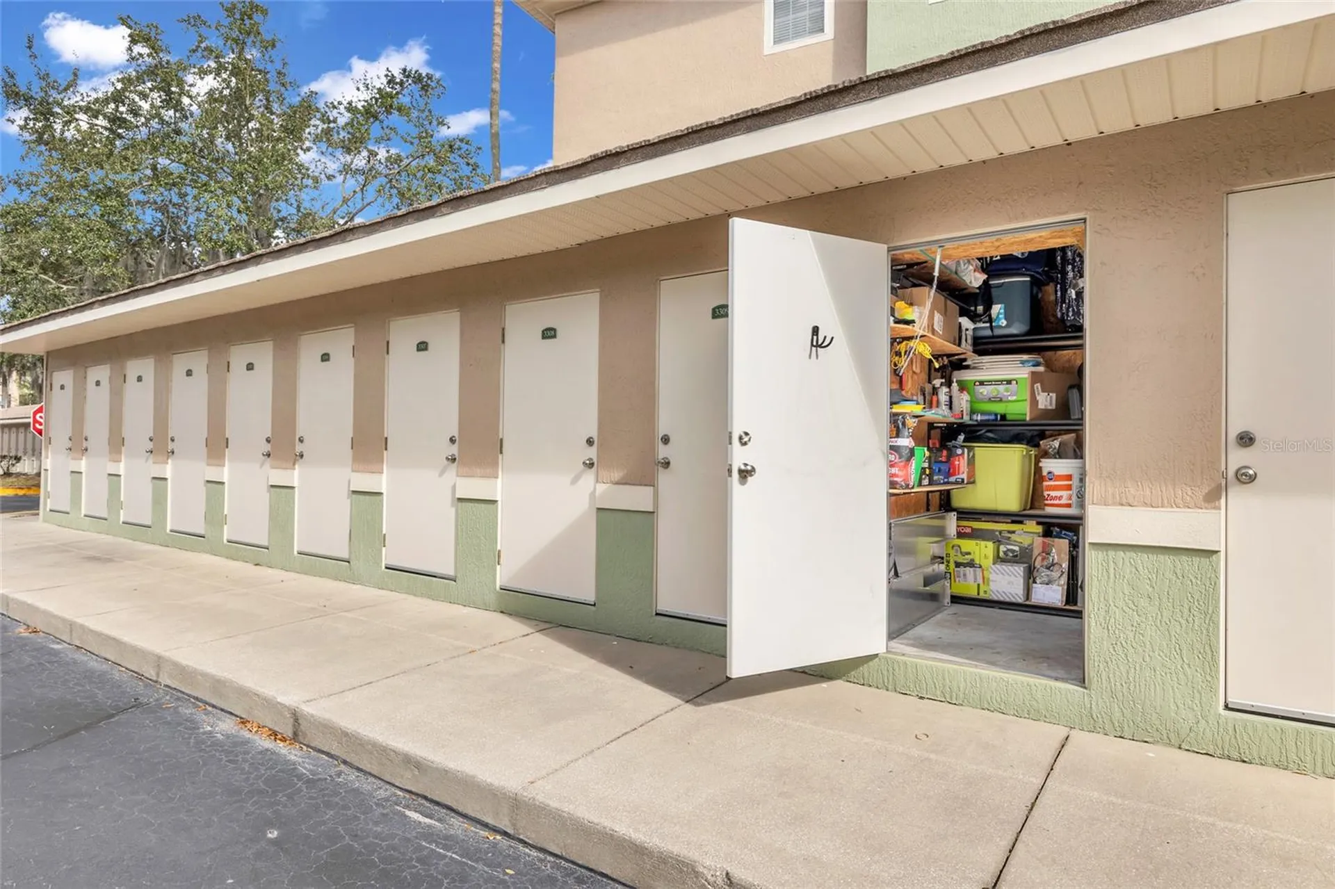 4881 Cypress Woods Drive Orlando FL 32811