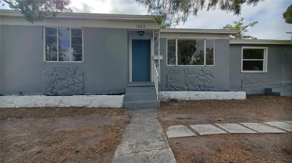 1632 14th Avenue S St Petersburg FL 33712