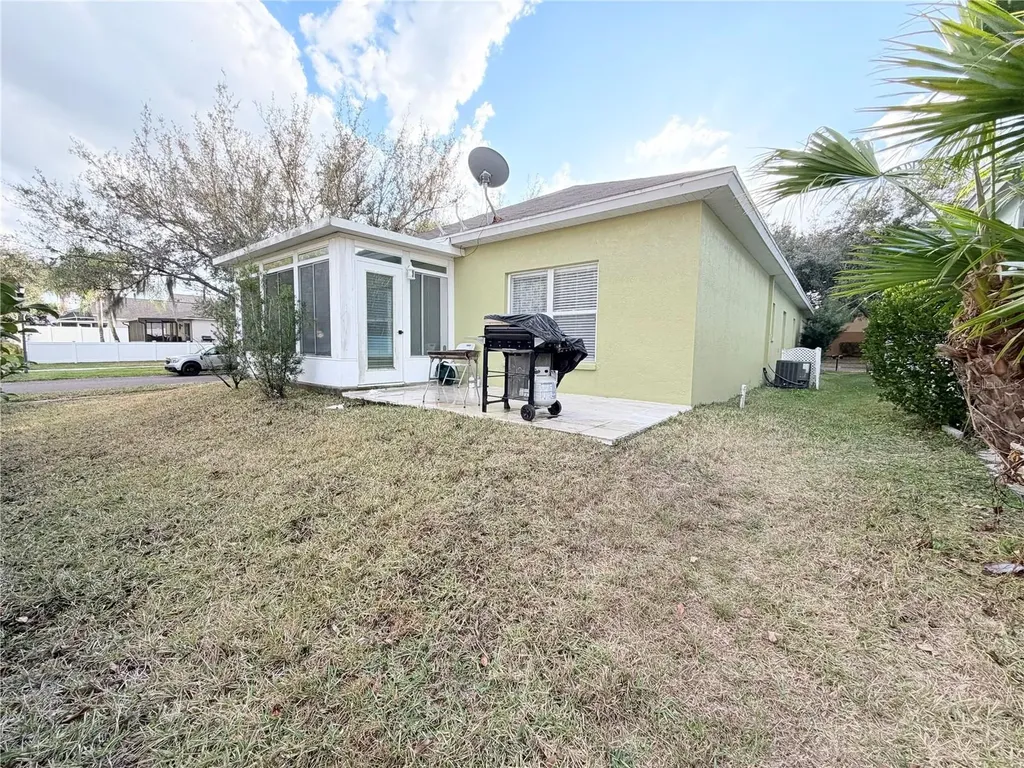 5634 Tanagerlake Road Lithia FL 33547