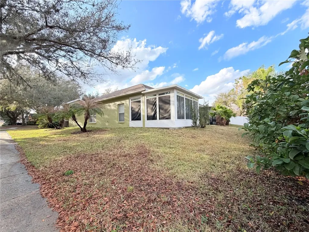5634 Tanagerlake Road Lithia FL 33547