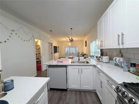5634 Tanagerlake Road Lithia FL 33547