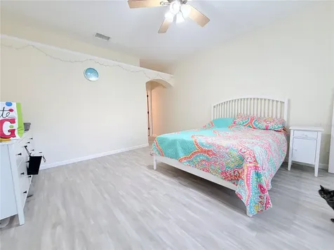 5634 Tanagerlake Road Lithia FL 33547