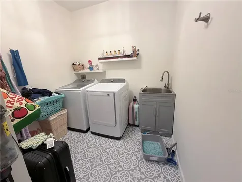 5634 Tanagerlake Road Lithia FL 33547
