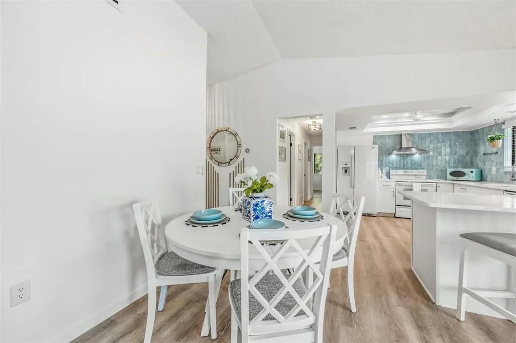 2911 Woodpine Court Sarasota FL 34231