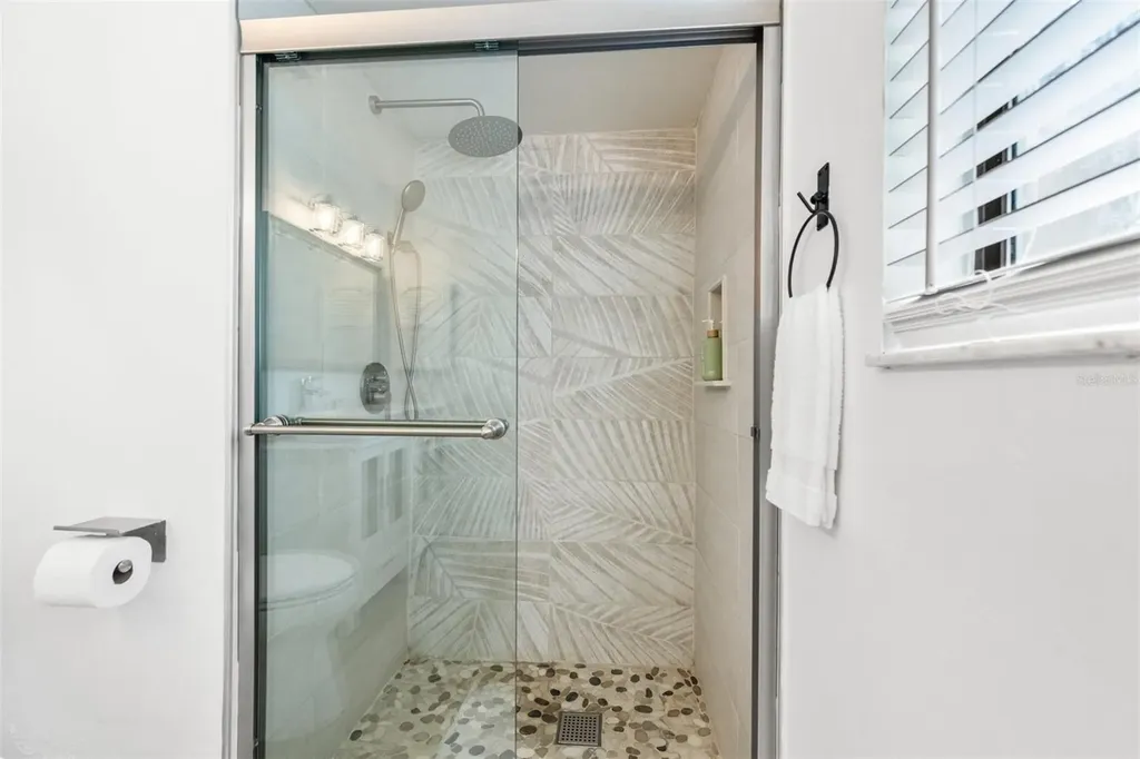 2911 Woodpine Court Sarasota FL 34231
