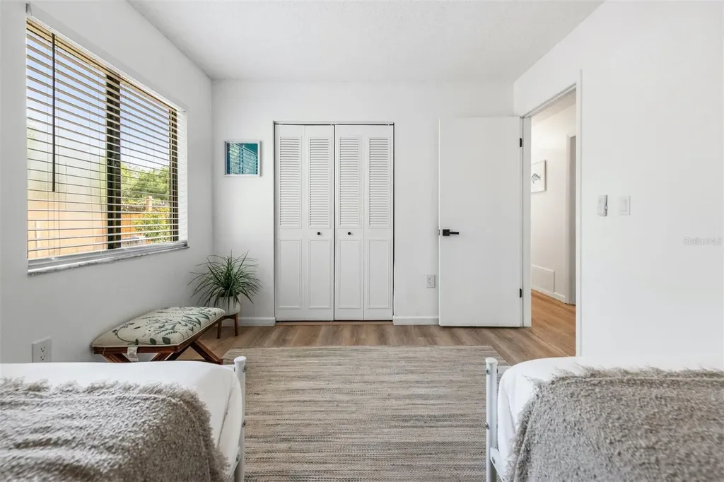 2911 Woodpine Court Sarasota FL 34231