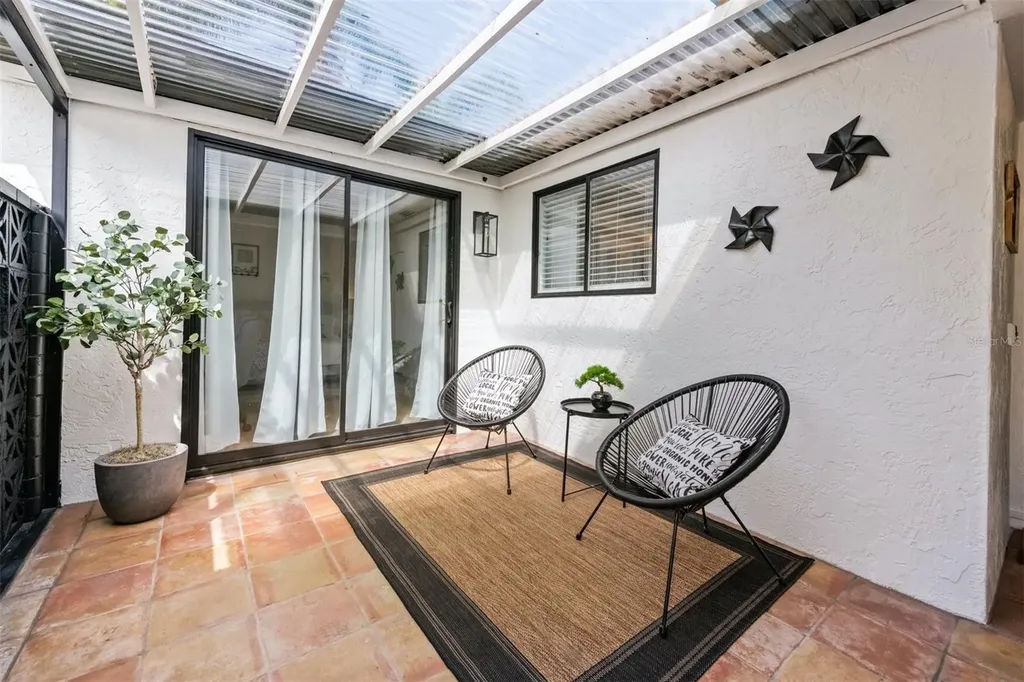 2911 Woodpine Court Sarasota FL 34231