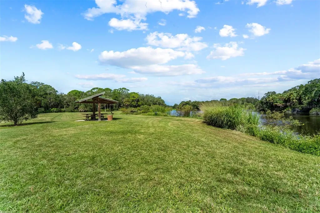 2911 Woodpine Court Sarasota FL 34231