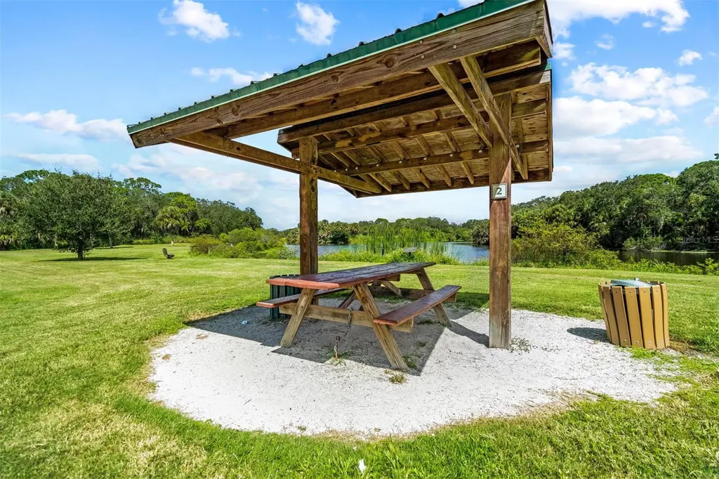 2911 Woodpine Court Sarasota FL 34231
