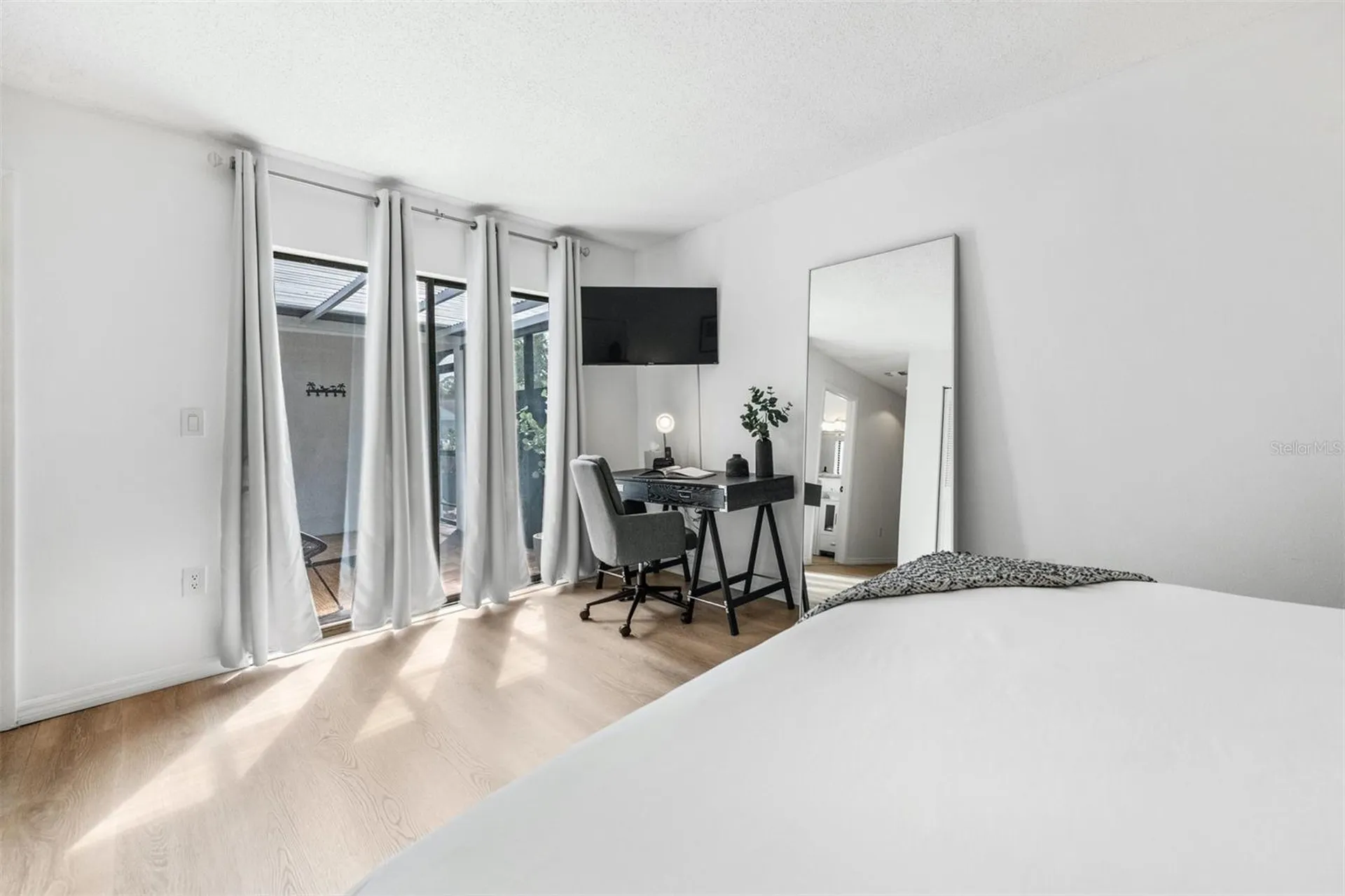 2911 Woodpine Court Sarasota FL 34231