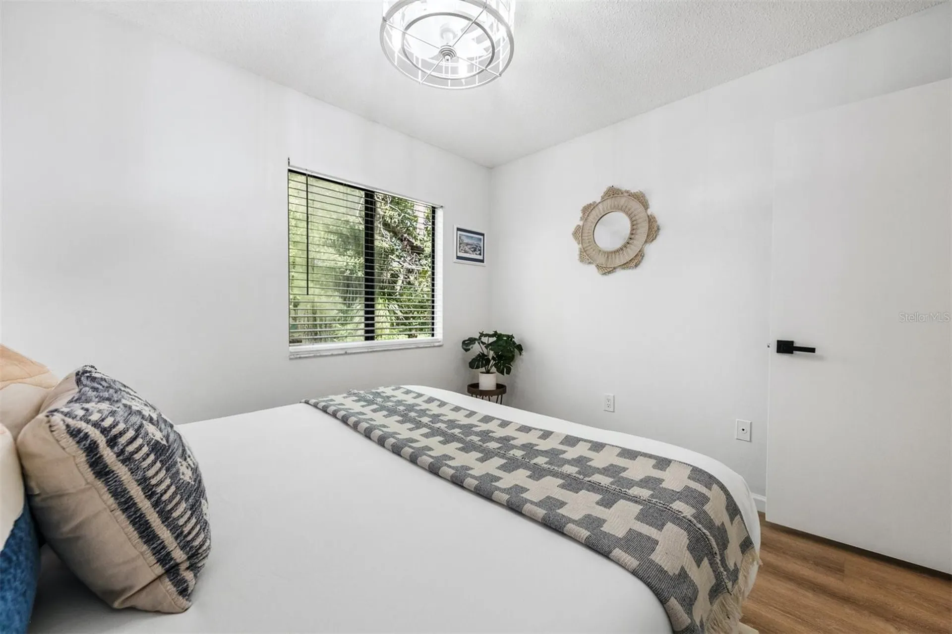 2911 Woodpine Court Sarasota FL 34231