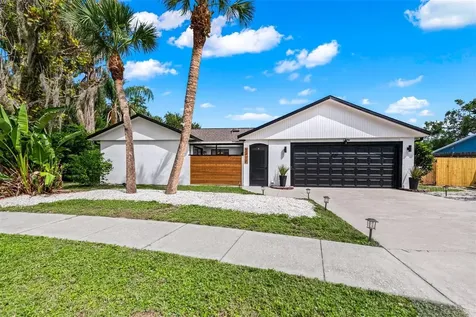 2911 Woodpine Court Sarasota FL 34231