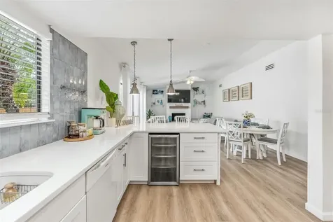 2911 Woodpine Court Sarasota FL 34231