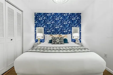 2911 Woodpine Court Sarasota FL 34231