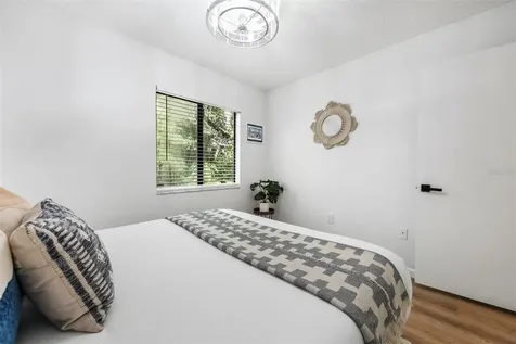 2911 Woodpine Court Sarasota FL 34231