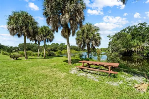 2911 Woodpine Court Sarasota FL 34231