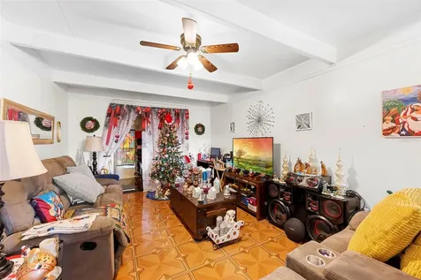 601 Club Circle Lakeshore FL 33854