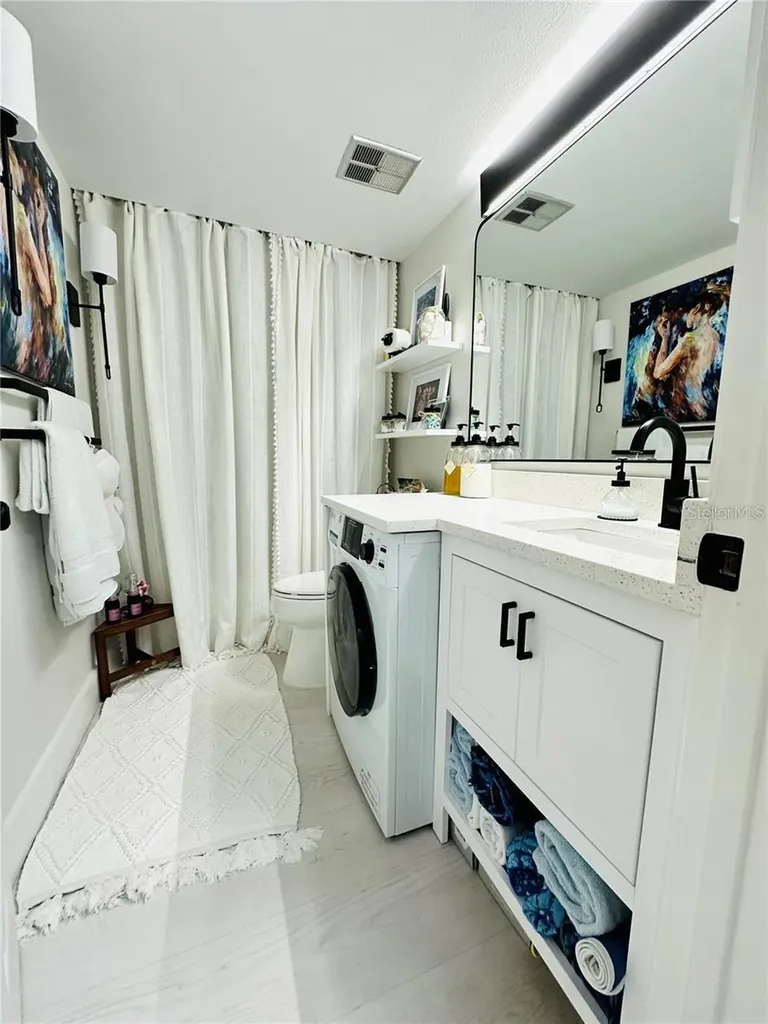 1555 Tarpon Center Drive Venice FL 34285