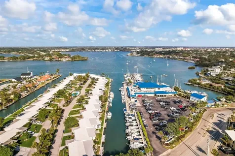 1555 Tarpon Center Drive Venice FL 34285