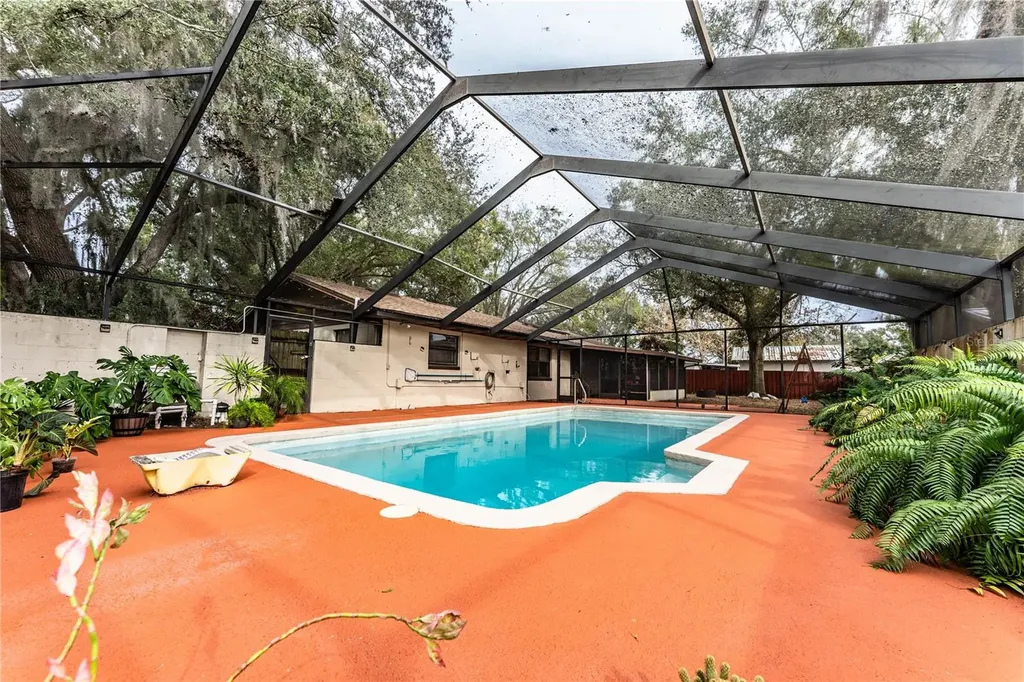 207 24th Court SW Winter Haven FL 33880