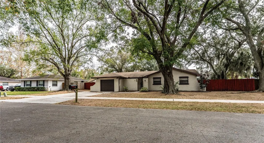 207 24th Court SW Winter Haven FL 33880