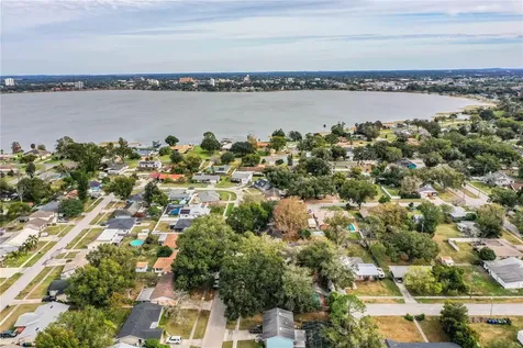 207 24th Court SW Winter Haven FL 33880