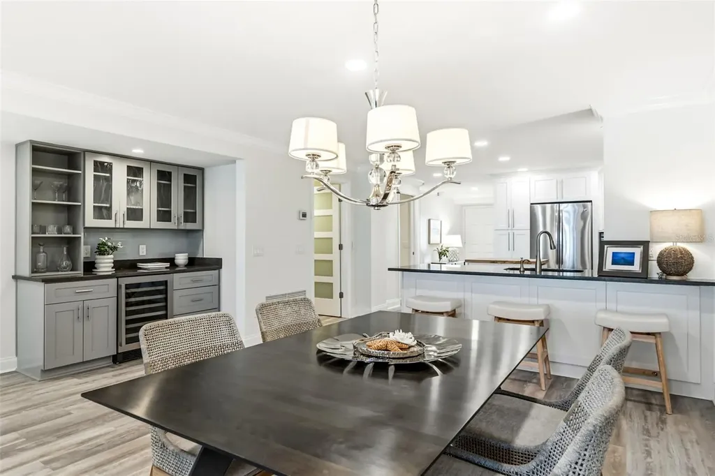 5880 Midnight Pass Road Sarasota FL 34242