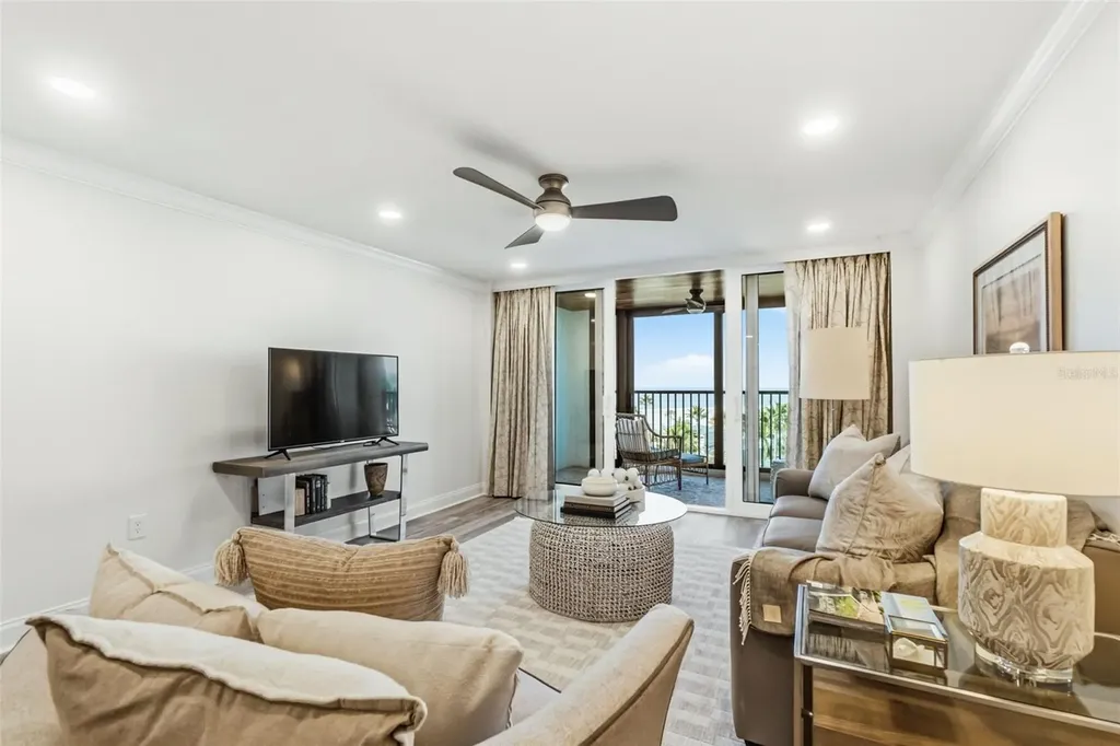 5880 Midnight Pass Road Sarasota FL 34242