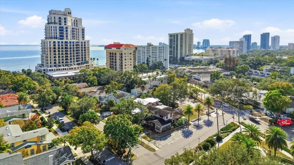 1504 S Howard Avenue Tampa FL 33606