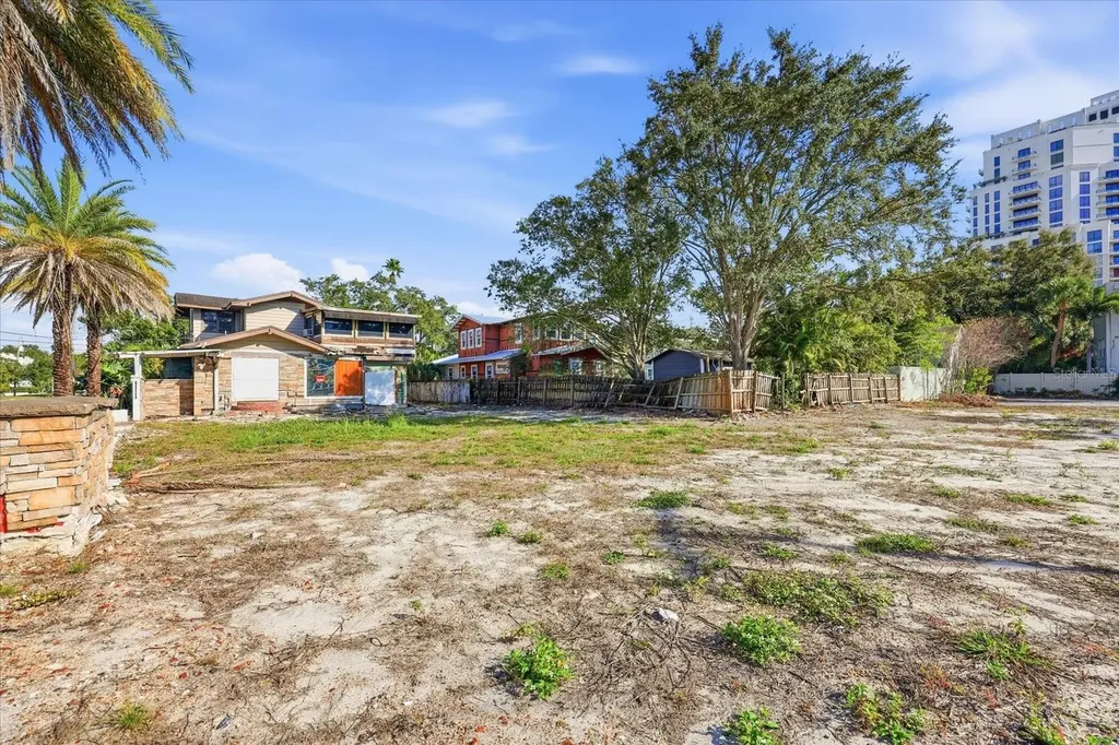 1504 S Howard Avenue Tampa FL 33606
