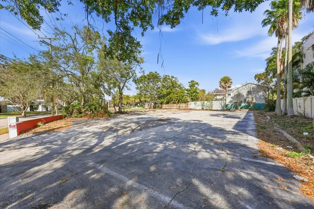 1504 S Howard Avenue Tampa FL 33606