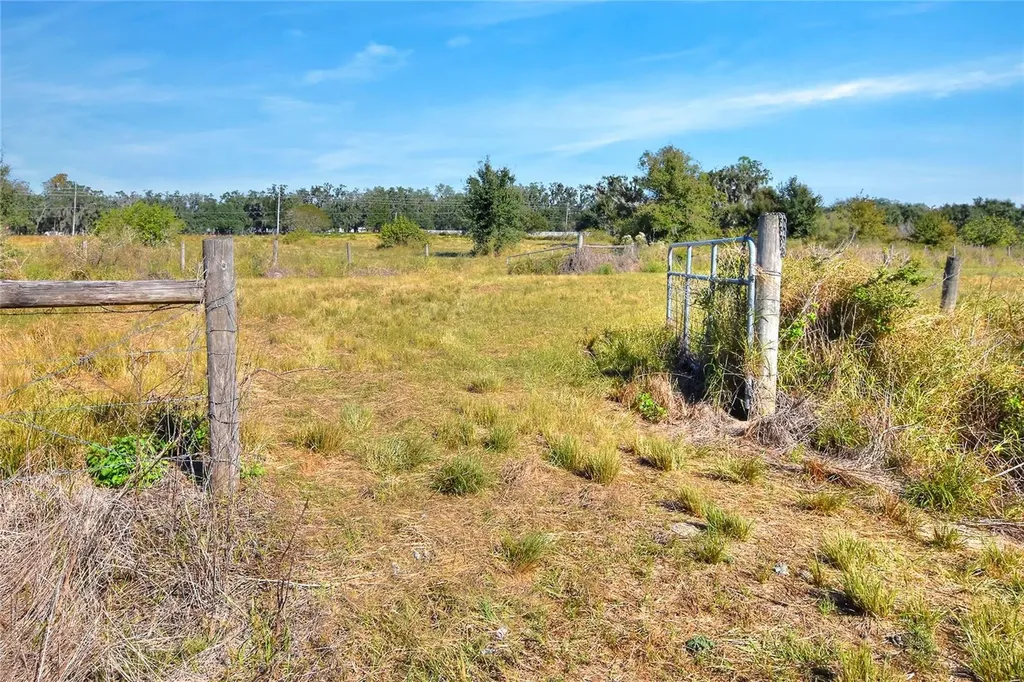 1505 W 60 Highway Plant City FL 33567