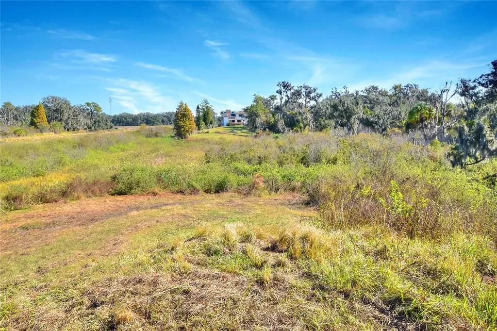 1505 W 60 Highway Plant City FL 33567