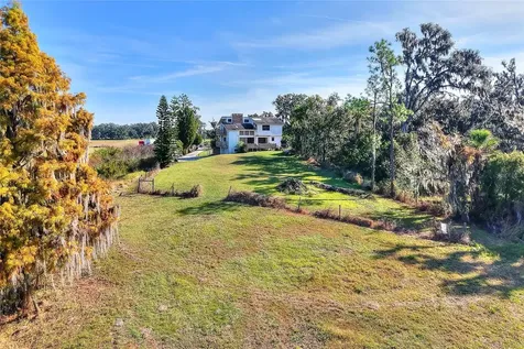 1505 W 60 Highway Plant City FL 33567