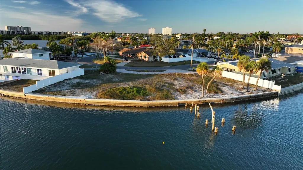 1503 Sea Gull Drive S St Petersburg FL 33707