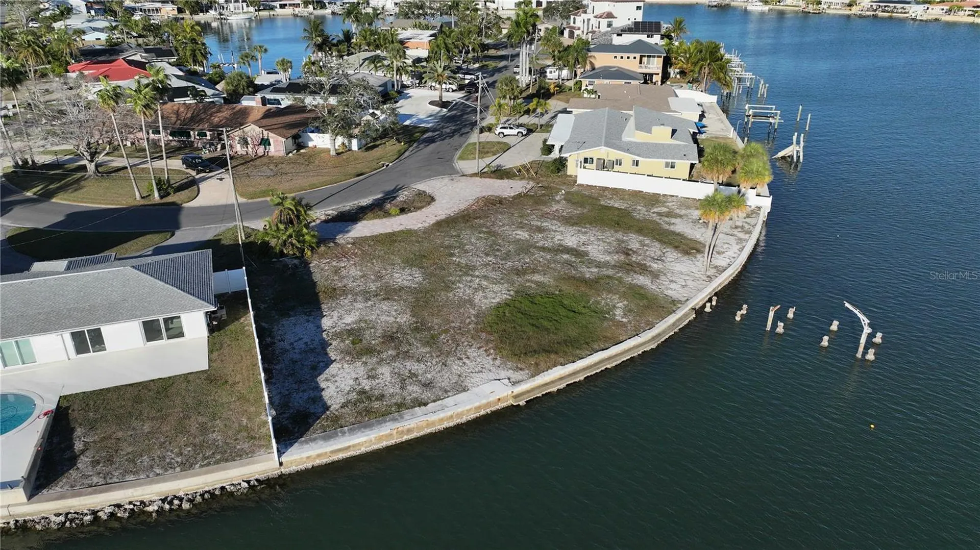 1503 Sea Gull Drive S St Petersburg FL 33707
