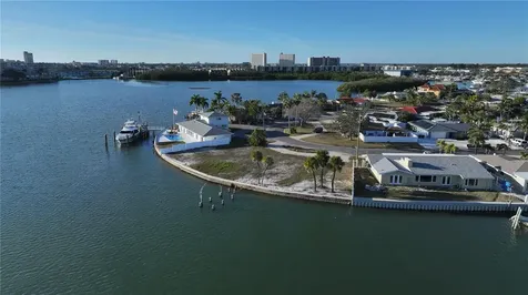 1503 Sea Gull Drive S St Petersburg FL 33707