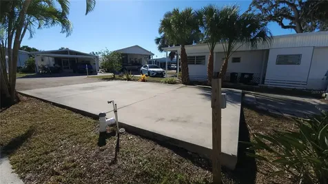 3275 26th Avenue E Bradenton FL 34208