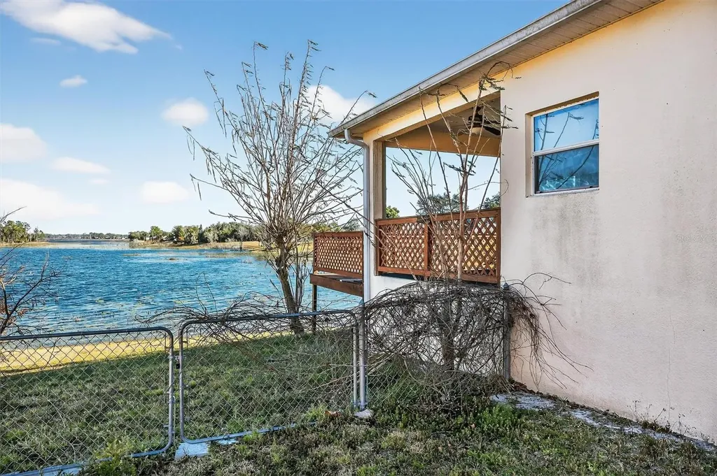 2122 Dumas Drive Deltona FL 32738