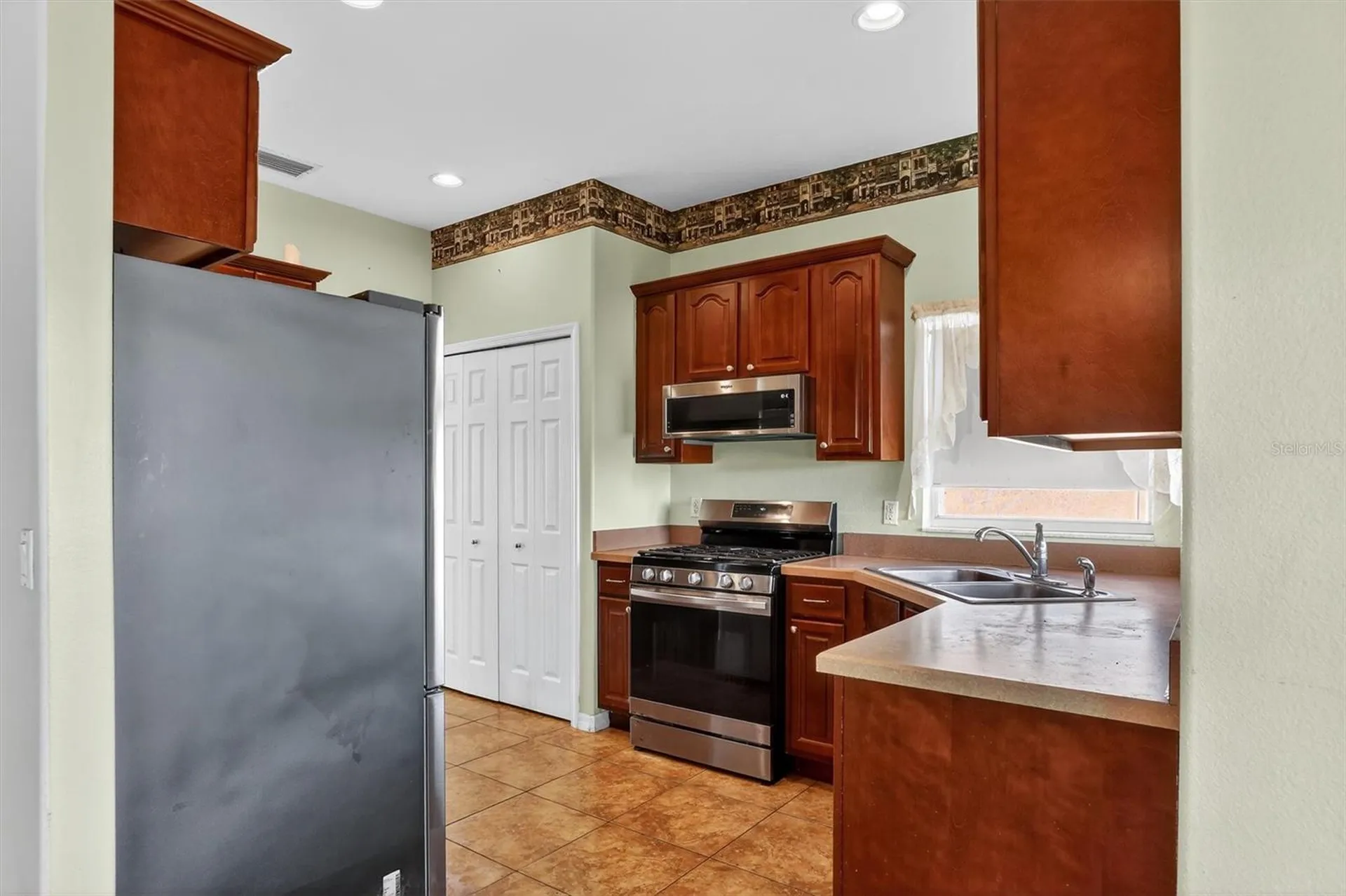 2122 Dumas Drive Deltona FL 32738