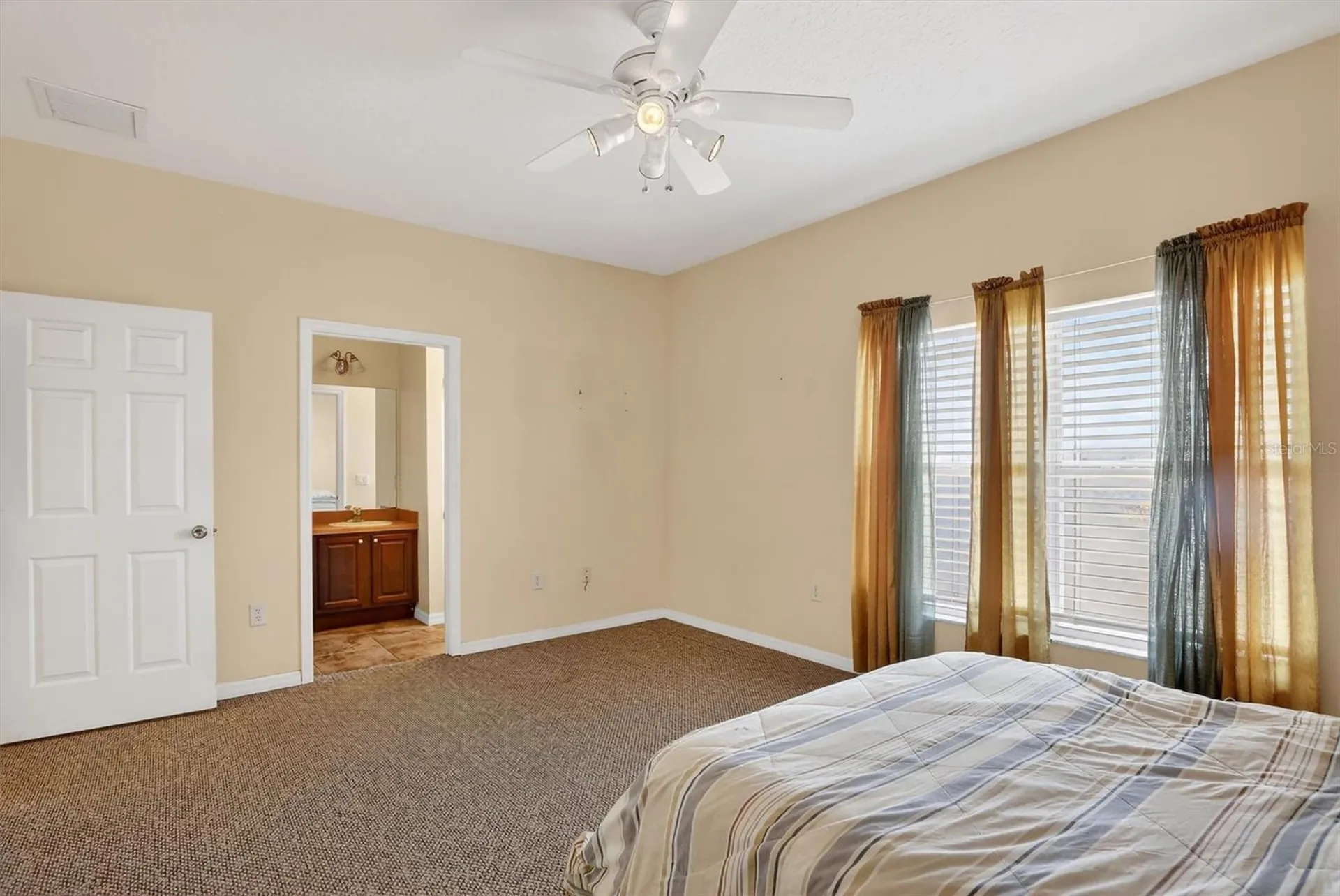 2122 Dumas Drive Deltona FL 32738
