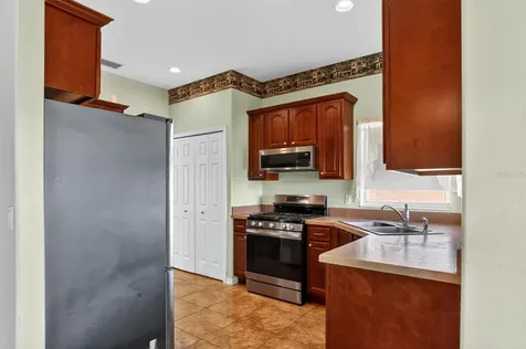 2122 Dumas Drive Deltona FL 32738