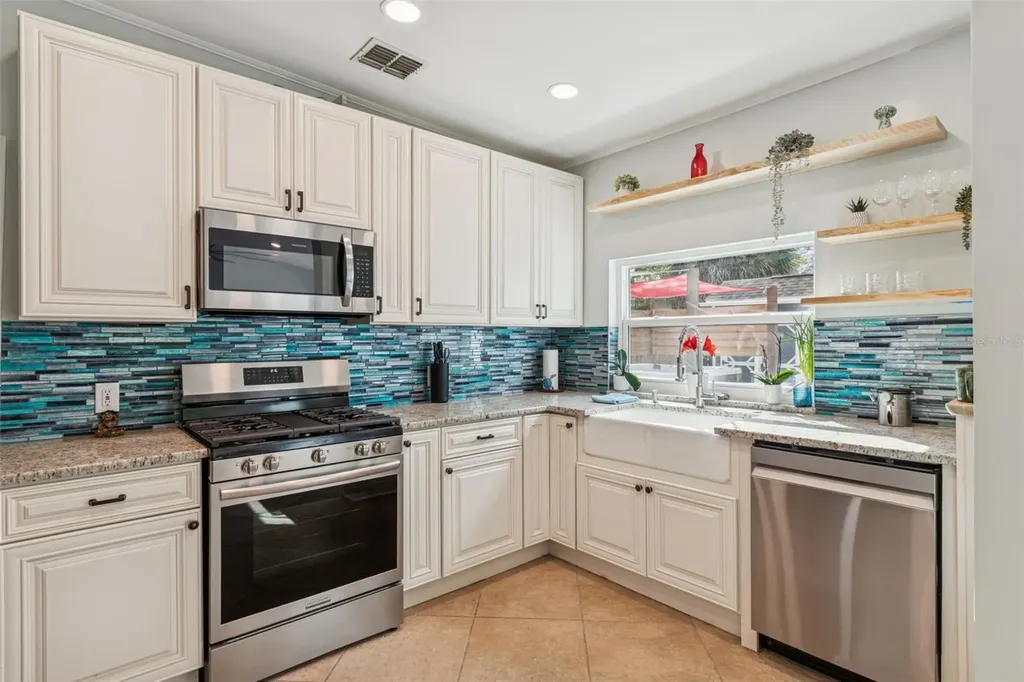 305 Grand Boulevard Tarpon Springs FL 34689